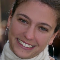 Anna Small headshot