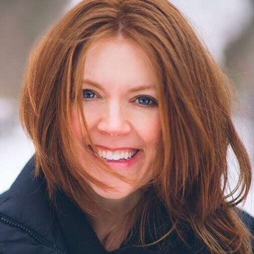 Betsy Rate headshot